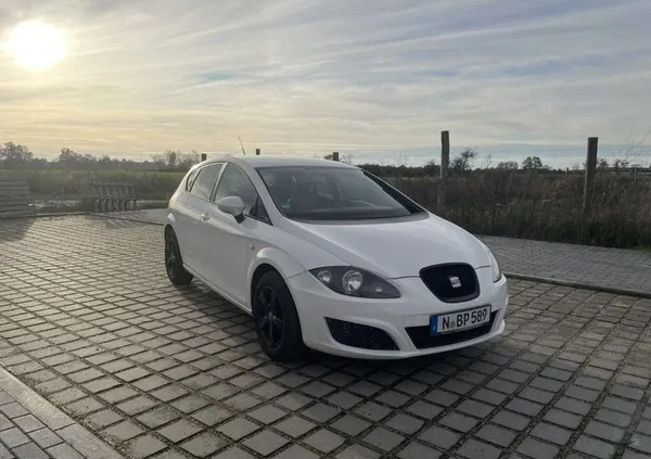 wielkopolskie Seat Leon cena 19500 przebieg: 160000, rok produkcji 2011 z Września